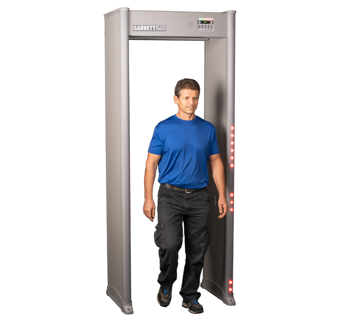 Détecteur de métaux de sécurité Garrett® MZ-6100